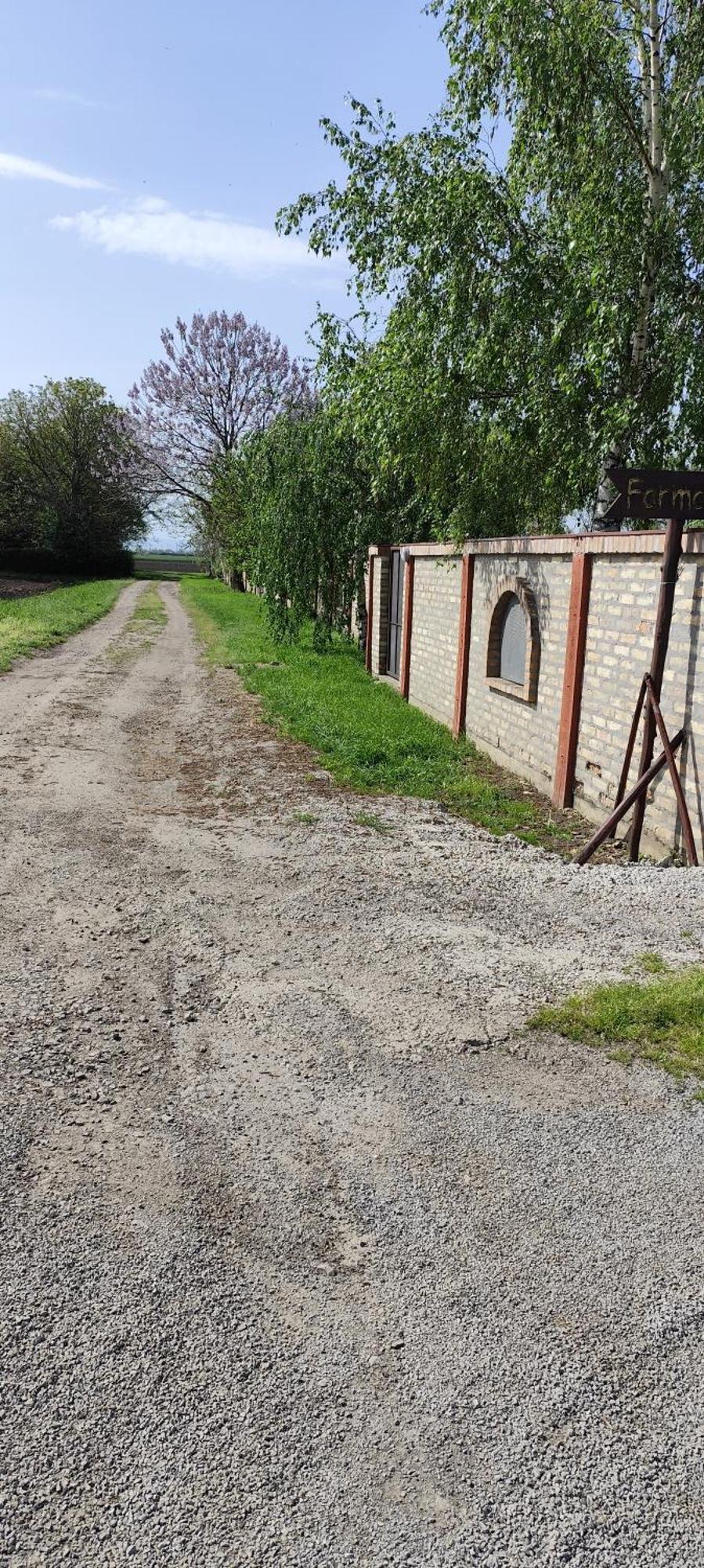 Salas Farma 47-Miris Dunja Cenej Exteriér fotografie